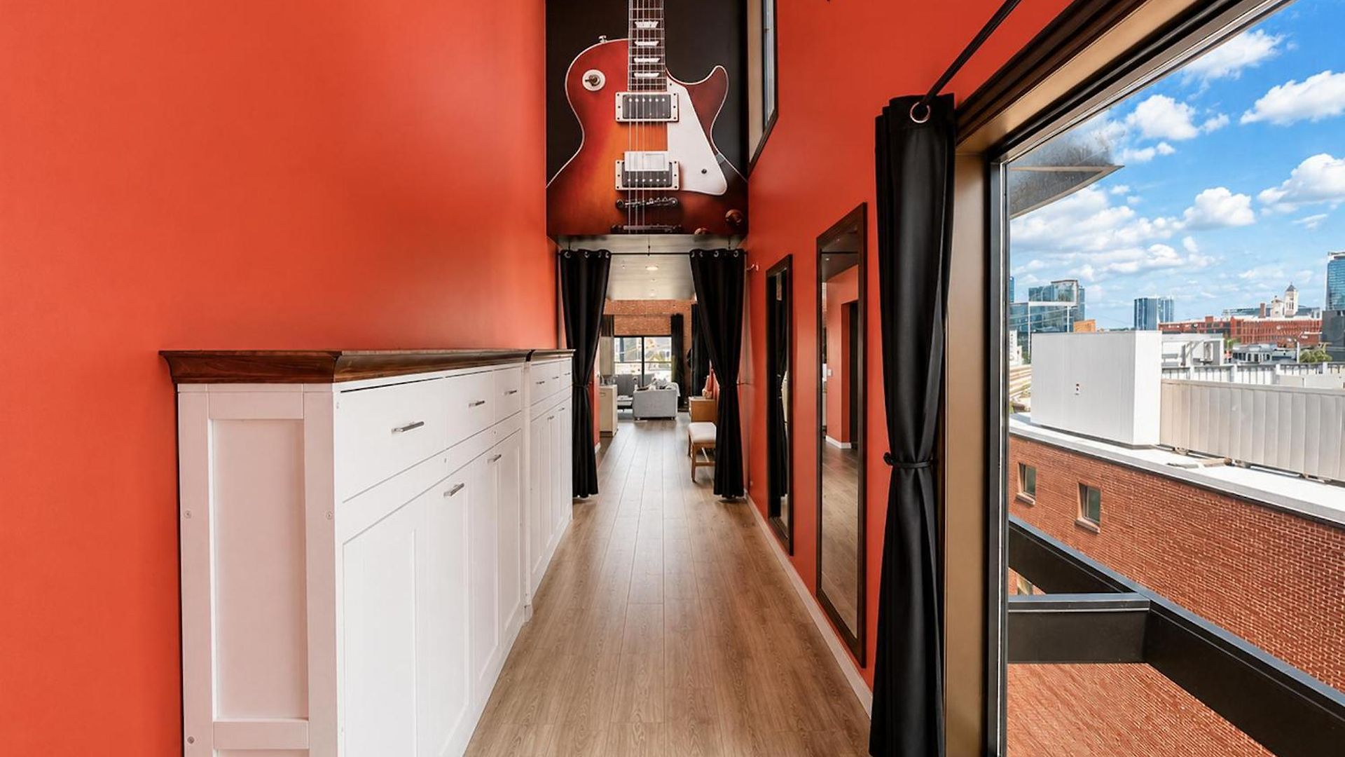 Rhythm & Rooftop Penthouse | Skyline Views | Pool Holiday home Nashville