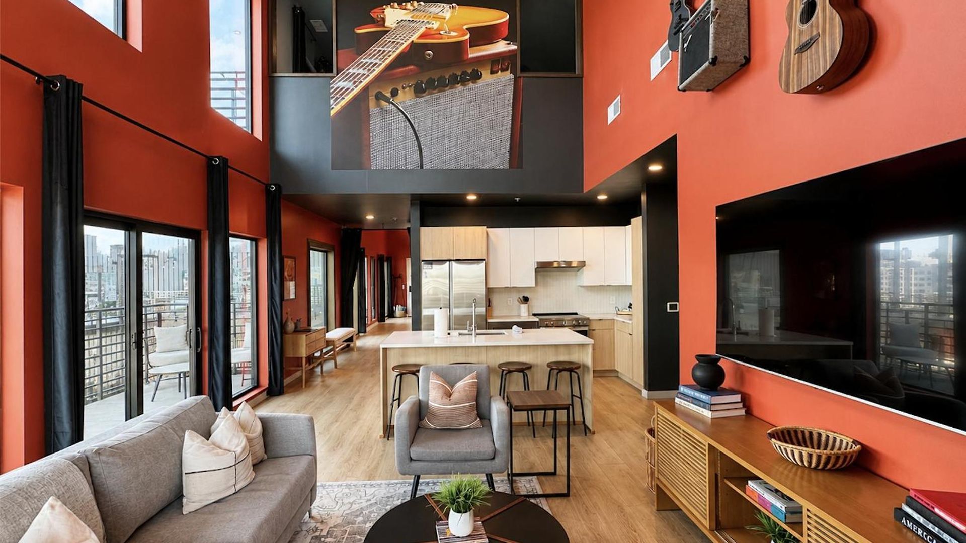 Rhythm & Rooftop Penthouse | Skyline Views | Pool * Nashville