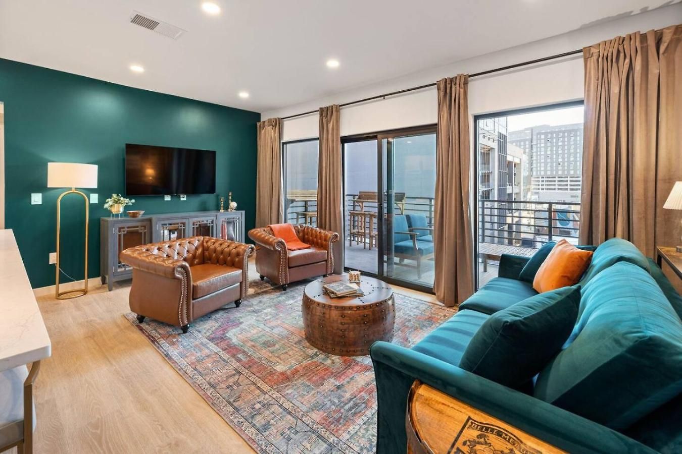 Holiday home Walk To Downtown Nash From The Speakeasy Pool, Gym, Parking And More, Amazing Location Nashville