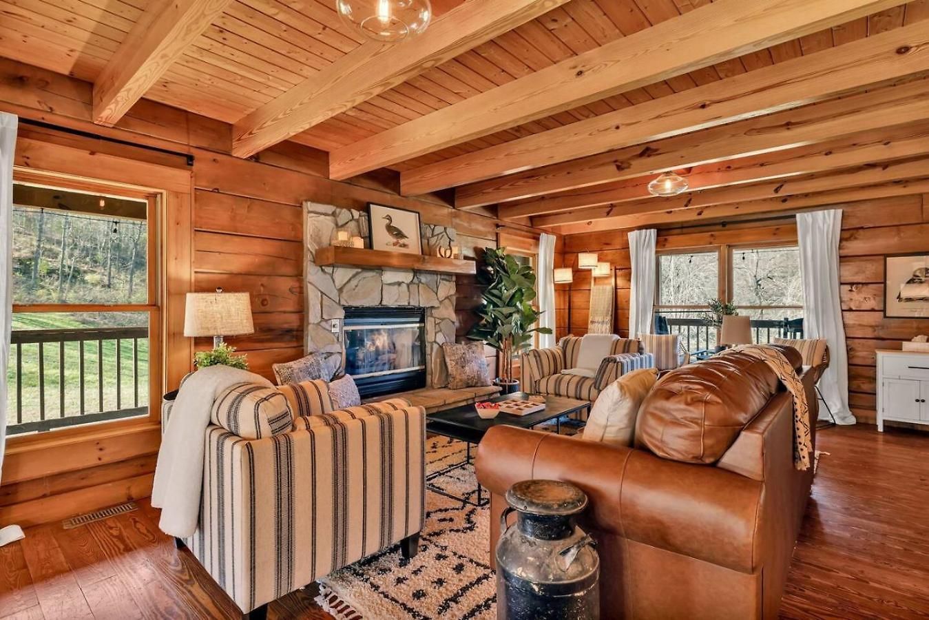 Holiday home Creeks Luxury Retreat 15 Min To Downtown