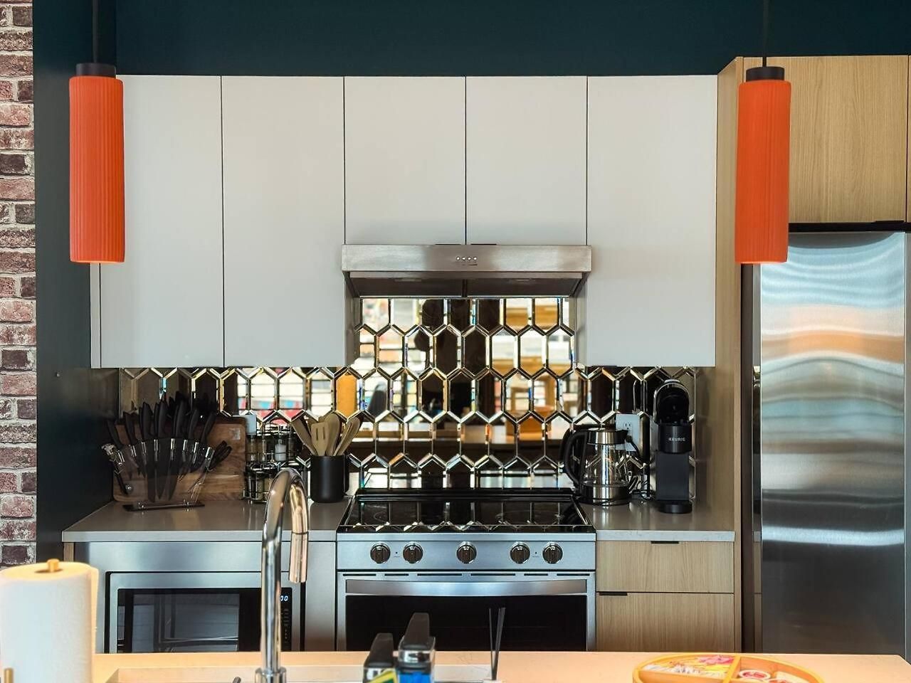 Walk To Downtown Nash From The Speakeasy Pool, Gym, Parking And More, Amazing Location Nashville