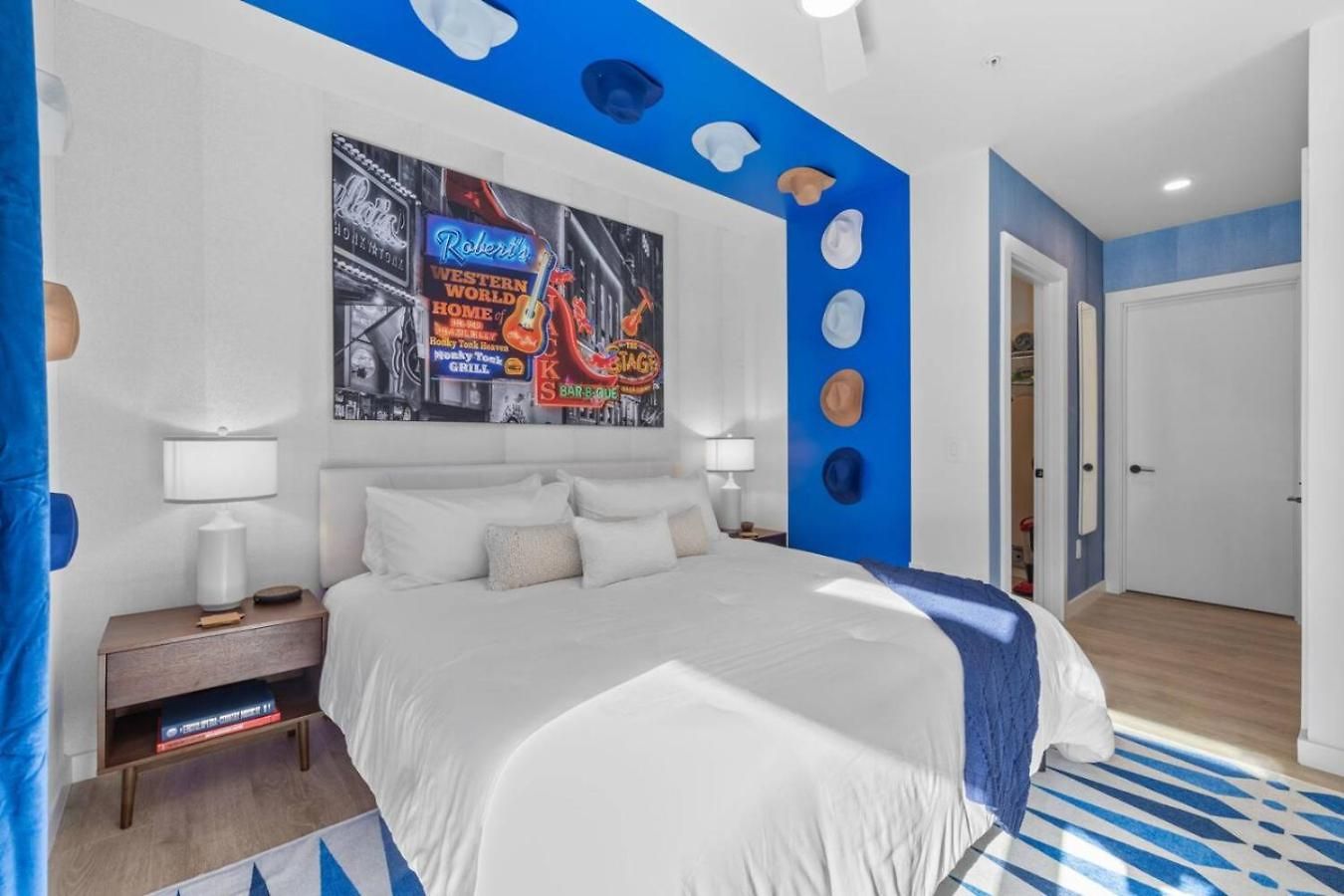 Holiday home Honky Tonk Hideaway Walk To Broadway W Gym, Pool, Parking *