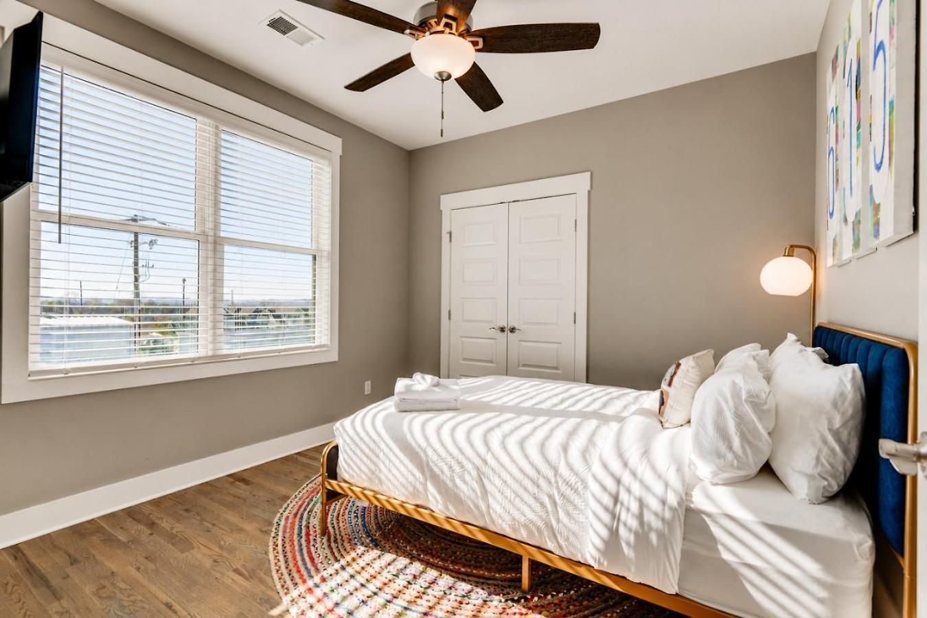 Nations Sky Retreat 2br Private Rooftop Views Apartment