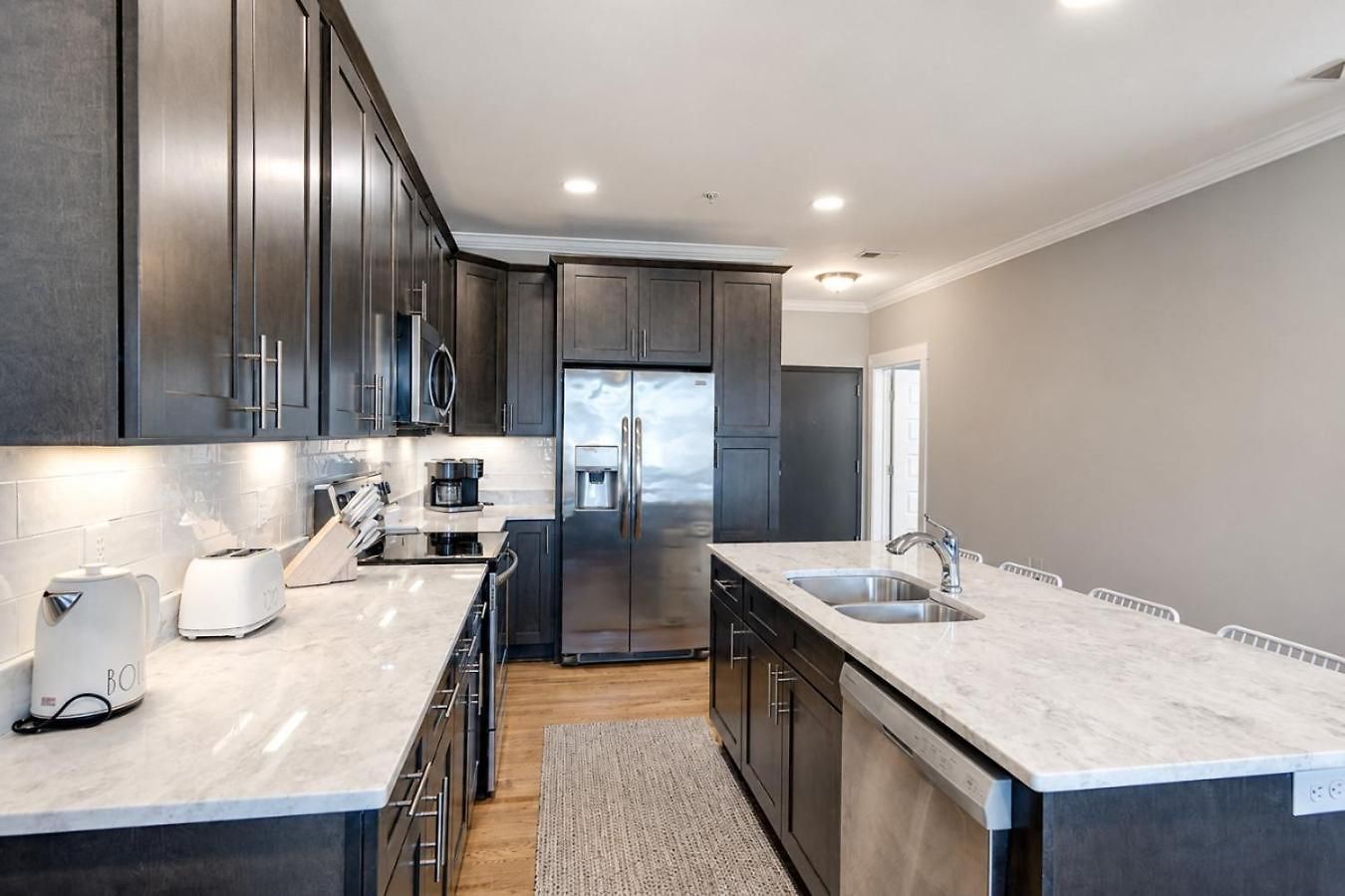 Nations Sky Retreat 2br Private Rooftop Views * Nashville