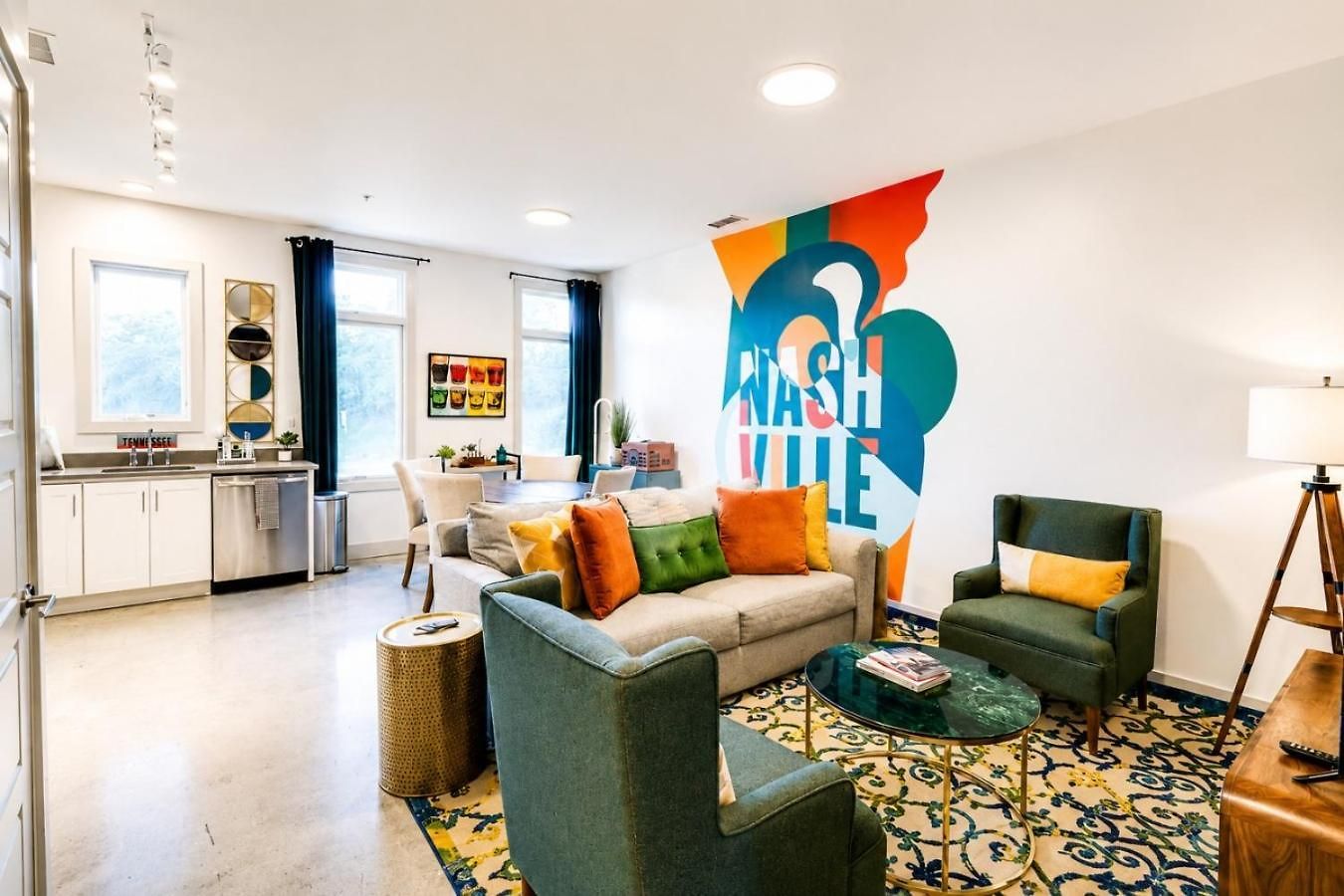 New Design-2 Miles To Broadway Apartment *