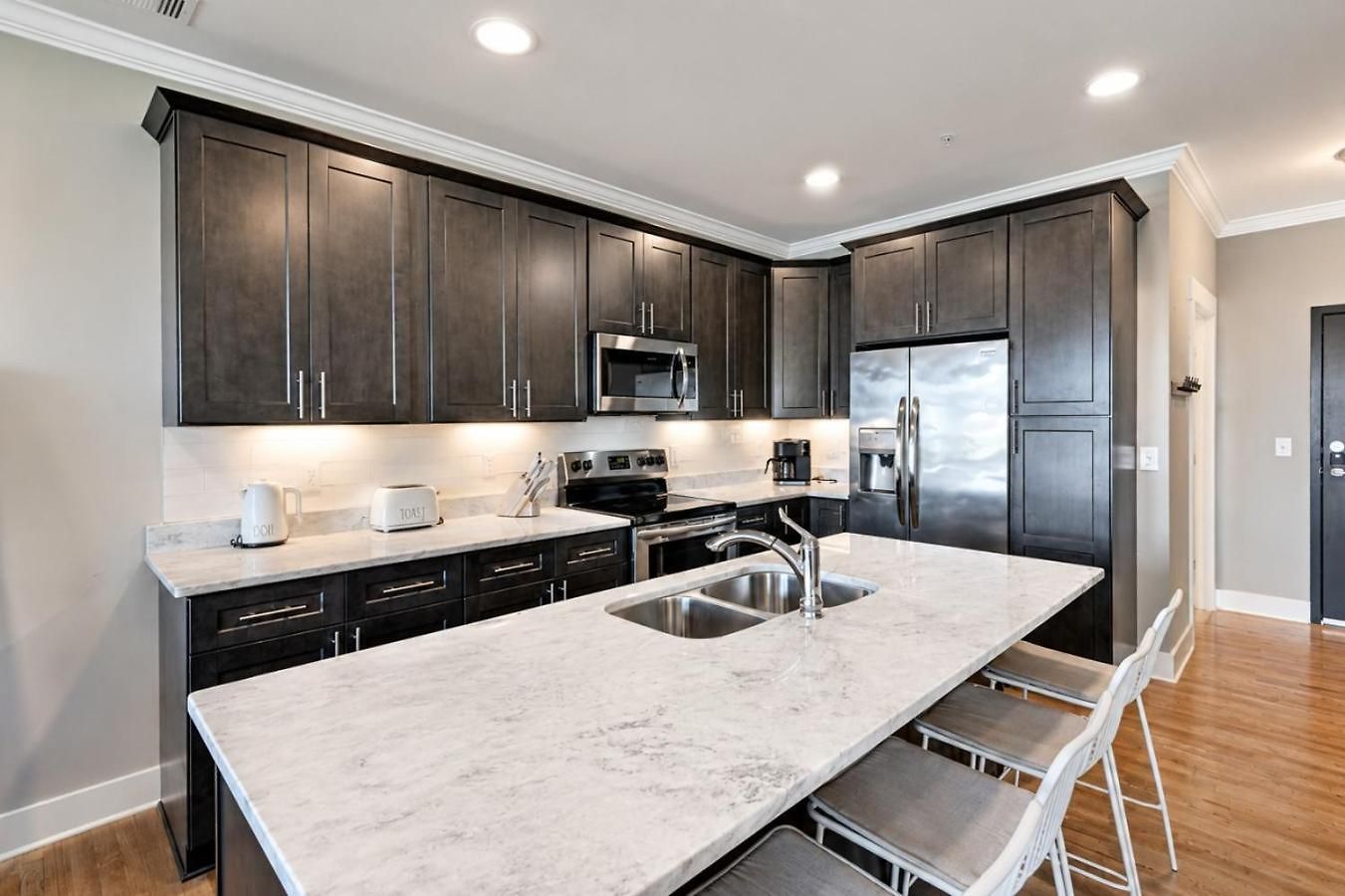 Nations Sky Retreat 2br Private Rooftop Views * Nashville