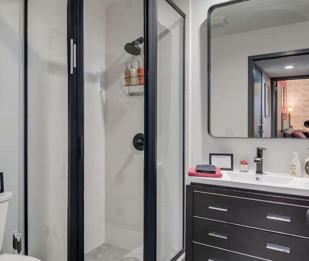 Apartment Chic Retreat, River Views And Vip Vibes