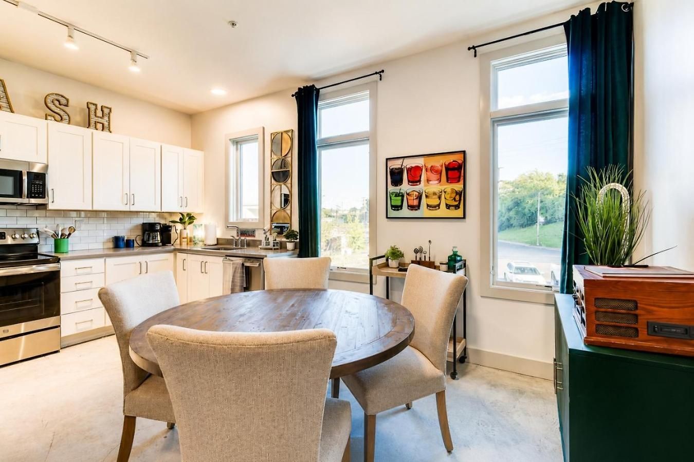 New Design-2 Miles To Broadway Apartment *