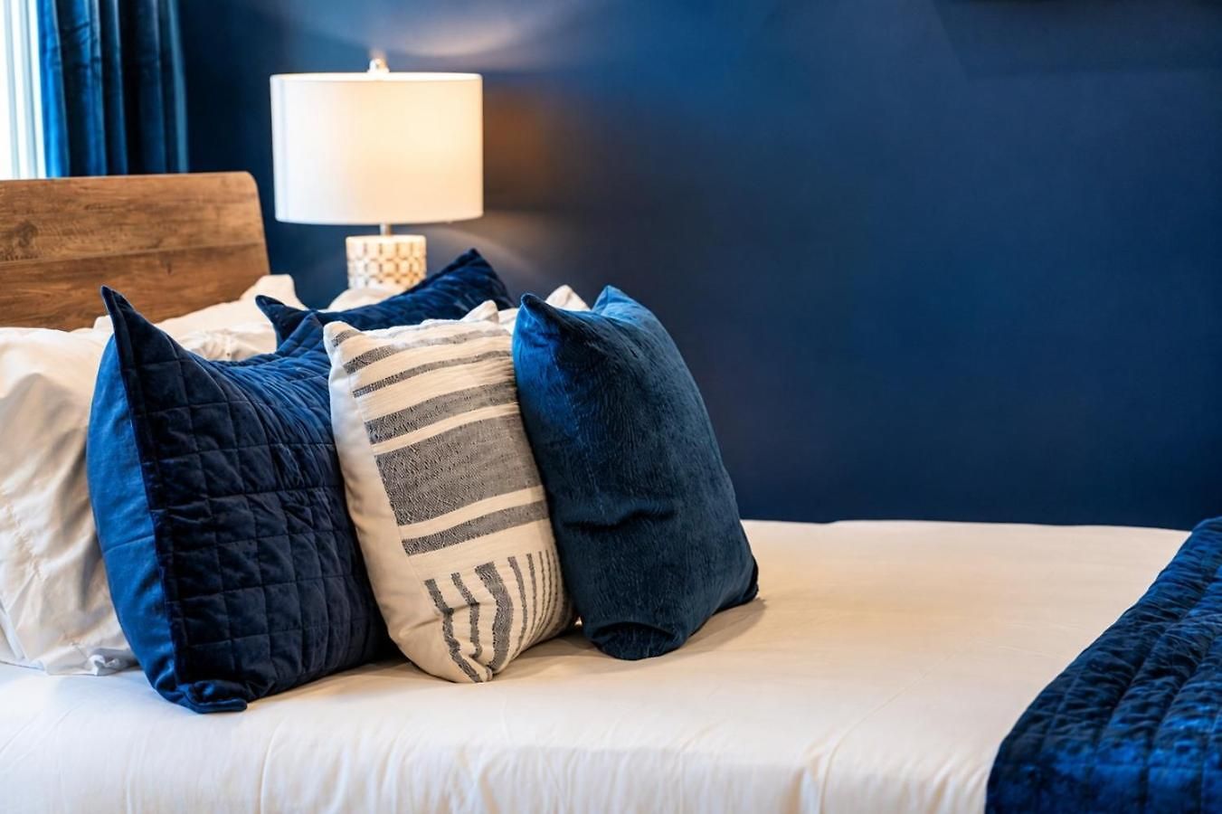 New Design-2 Miles To Broadway Apartment *