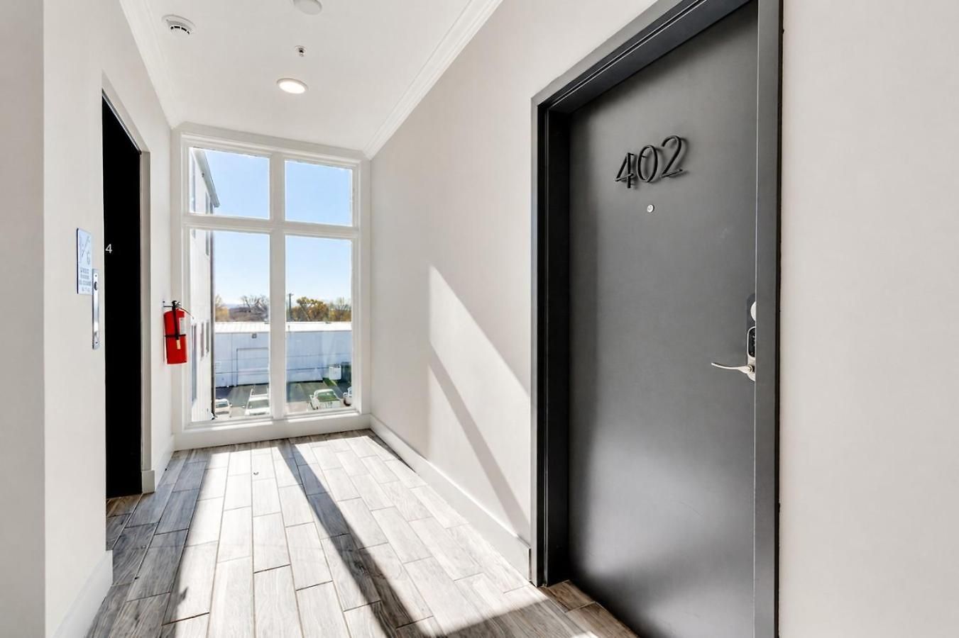 Apartment Nations Sky Retreat 2br Private Rooftop Views *