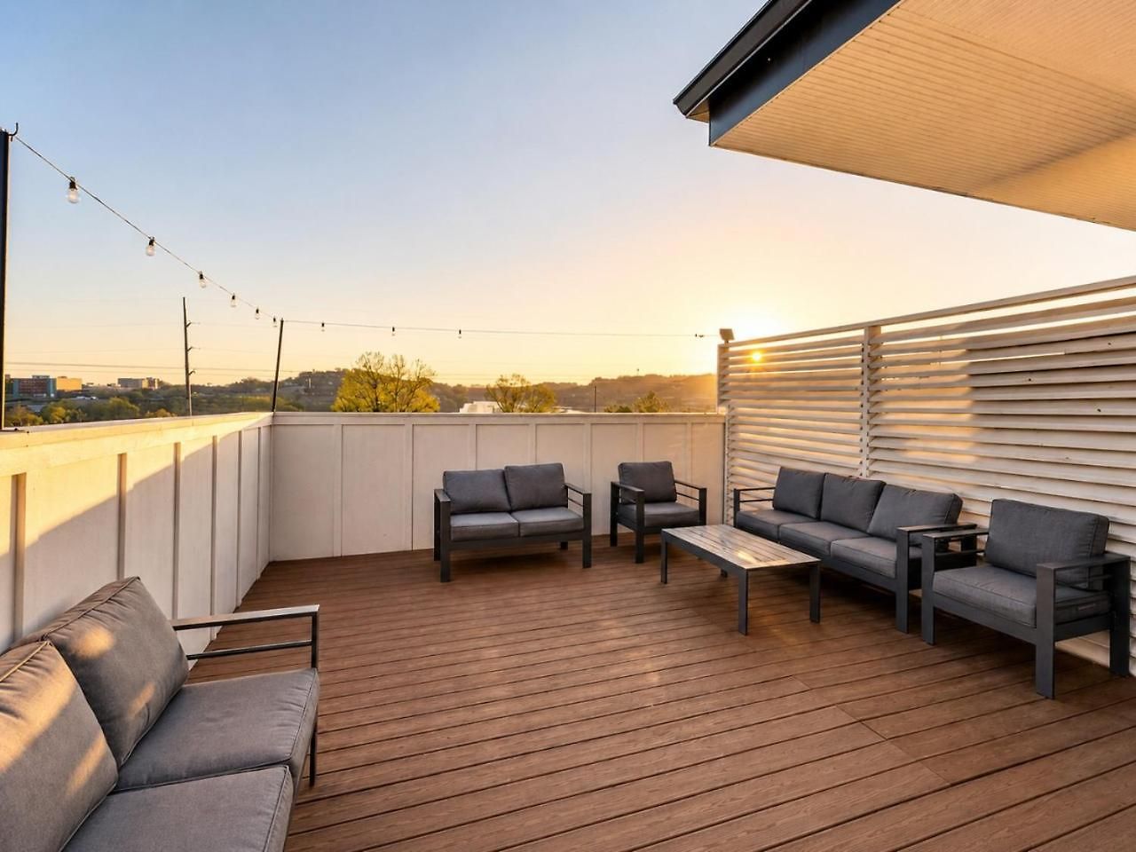 Nations Sky Retreat 2br Private Rooftop Views * Nashville