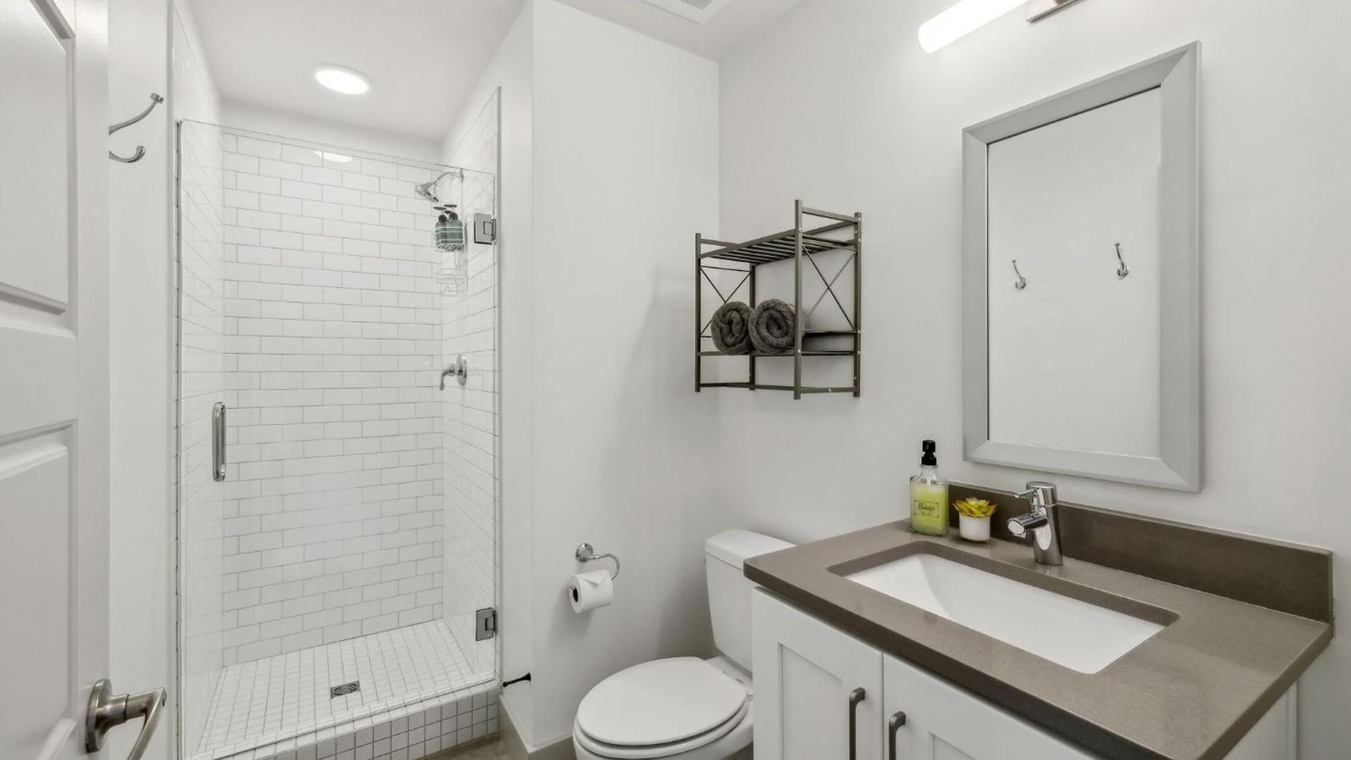 Modern Townhome 2 Miles South Of Downtown And Broadway Ave * Nashville