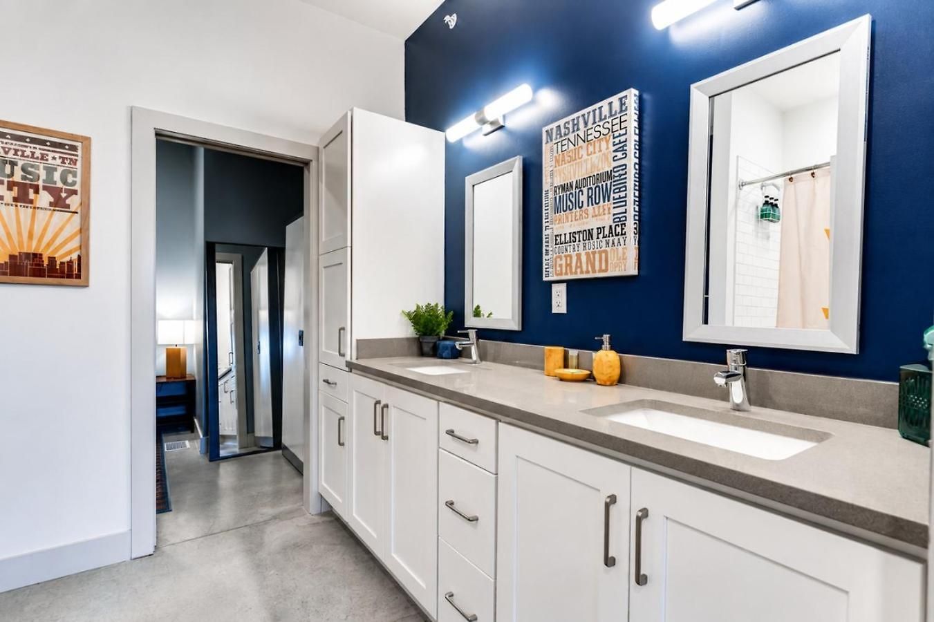 New Design-2 Miles To Broadway Apartment *
