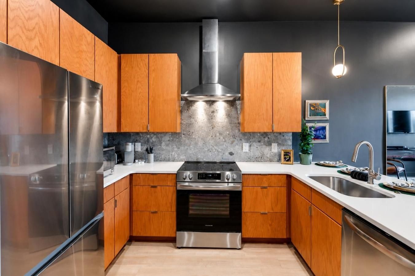 Apartment Spacious Floor Sleeps 6 Nashville