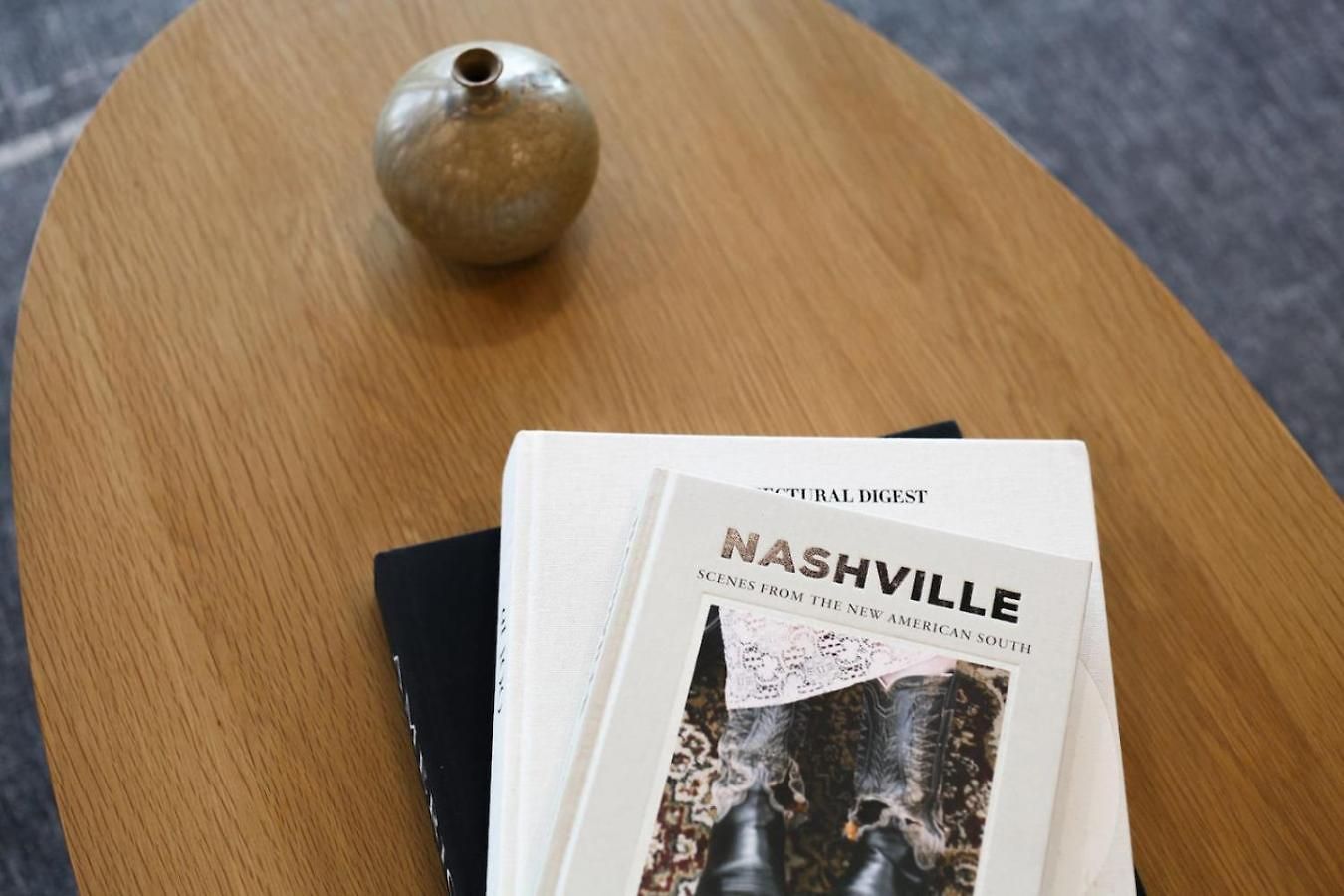 Skyline Nights Downtown Nash W/ Views, Pool, Gym Apartment
