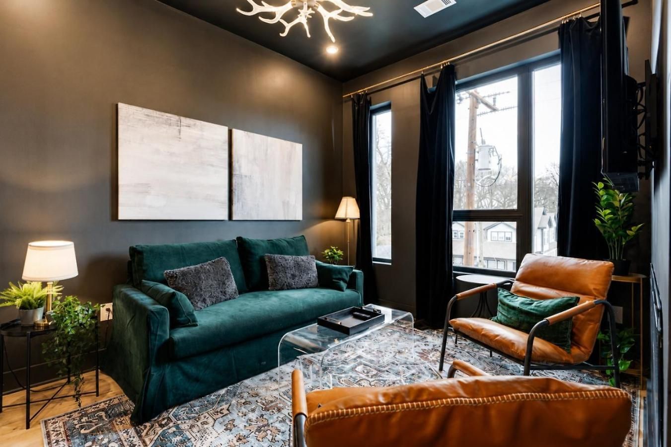 Apartment Spacious Floor Sleeps 6 Nashville
