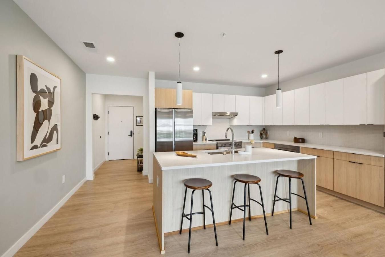 Skyline Nights Downtown Nash W/ Views, Pool, Gym Apartment Nashville