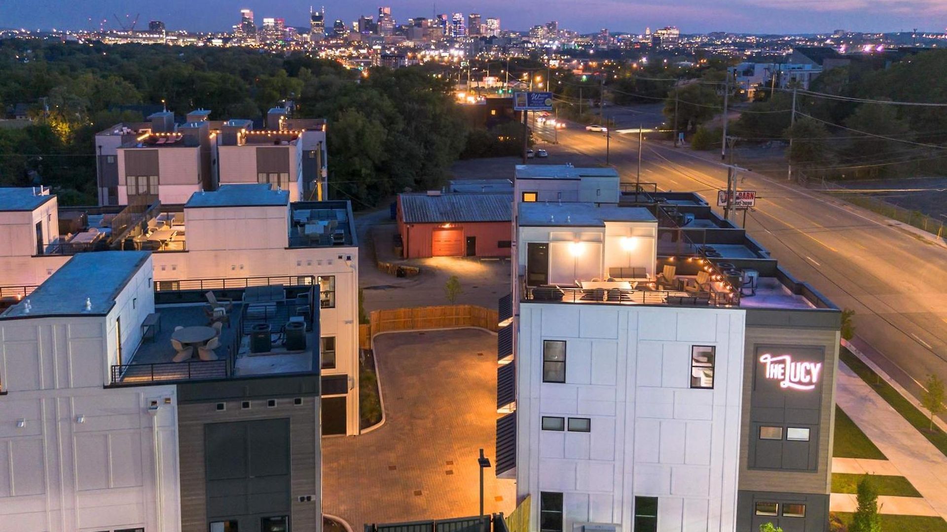 Rooftop Fire Pit Lounge Skyline Dt Nash Views * Nashville