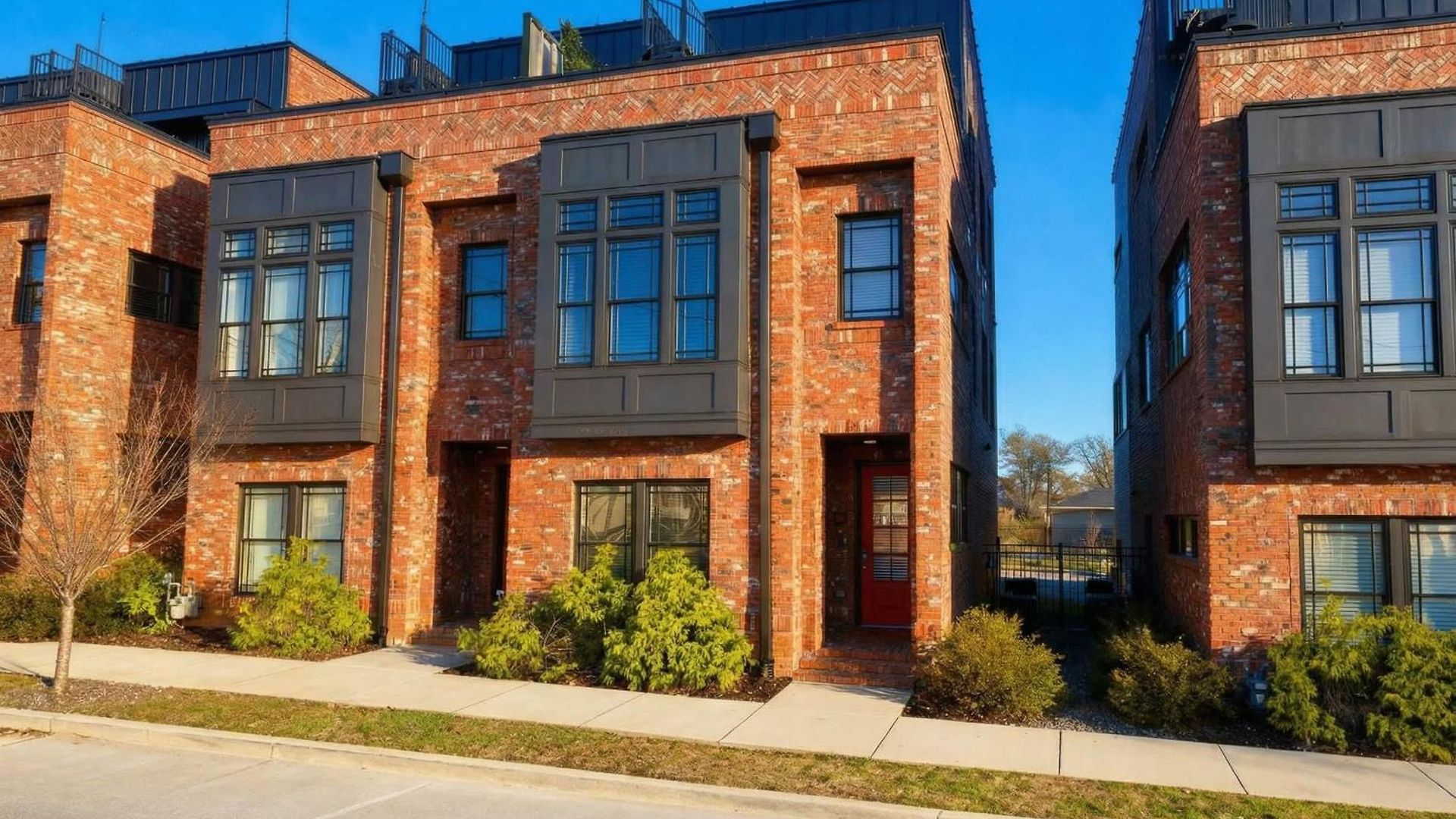 Skyline Views With Double Rooftop Deck & Game * Nashville