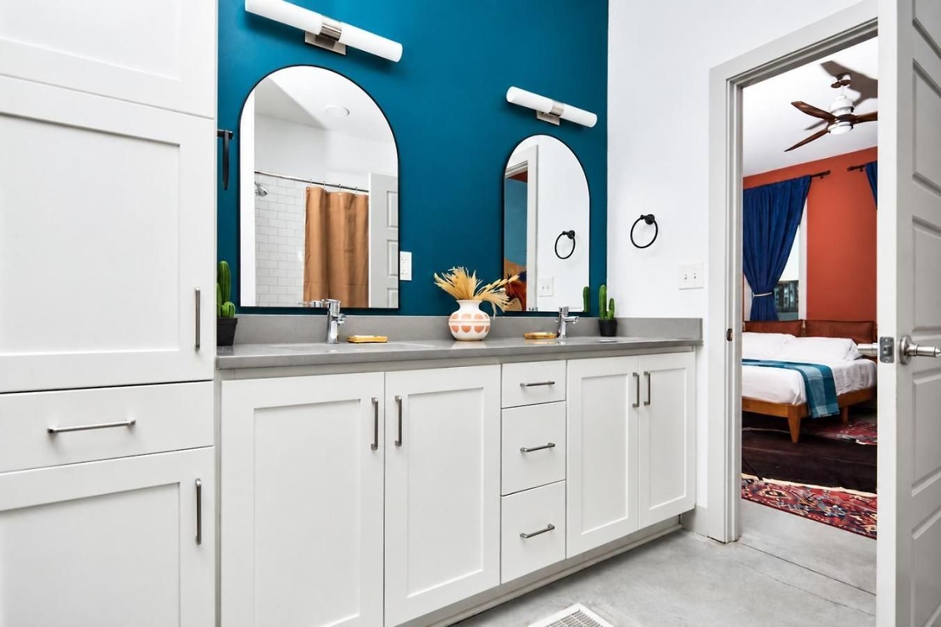 Nashvilles Wildwest Getaway Apartment