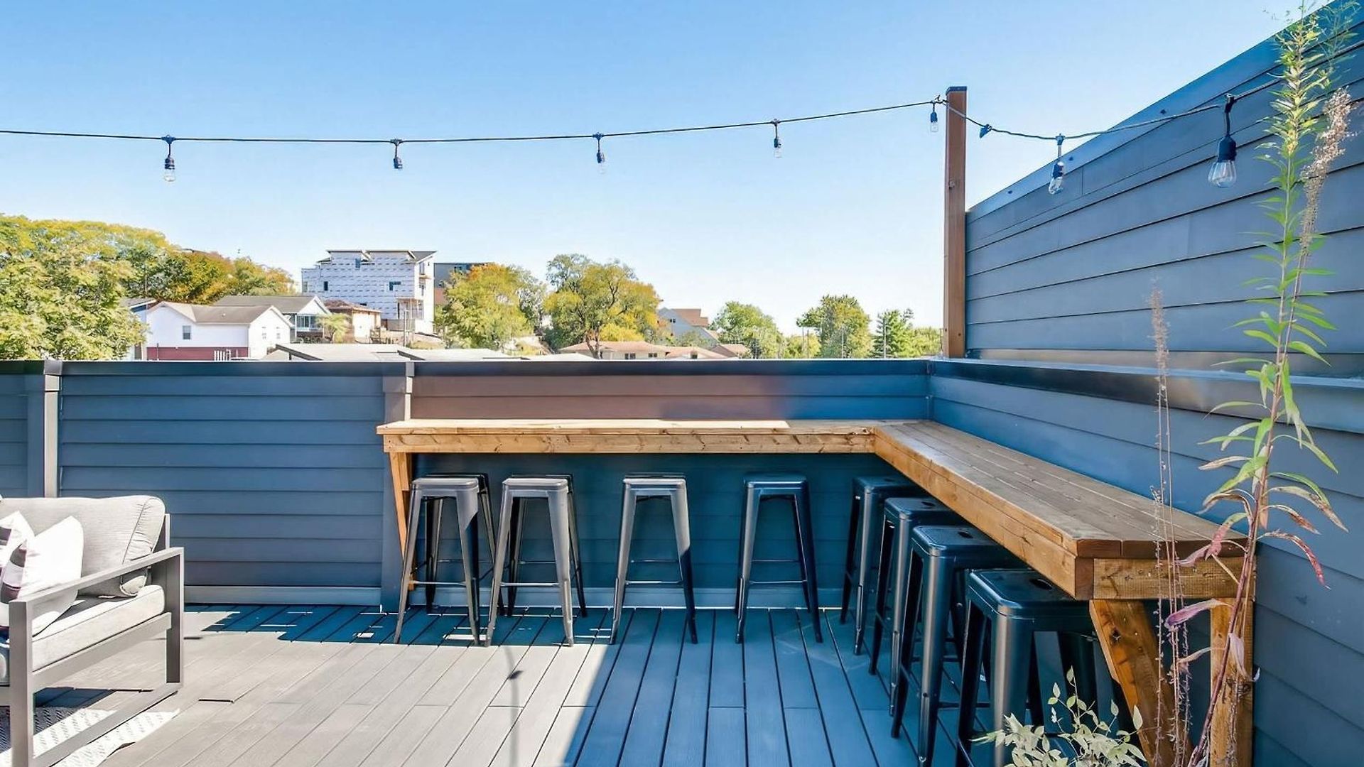 Dual Homes Rooftop Deck In Downtown Holiday home