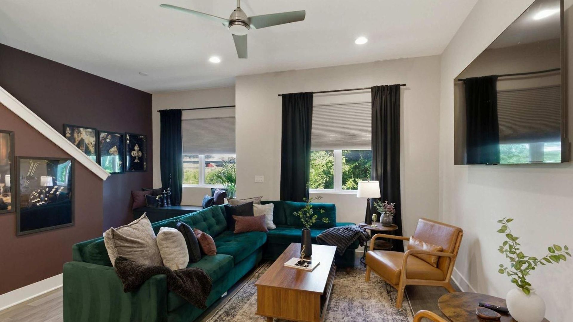Rooftop Views 4br 4ba 7 Beds Near Broadway