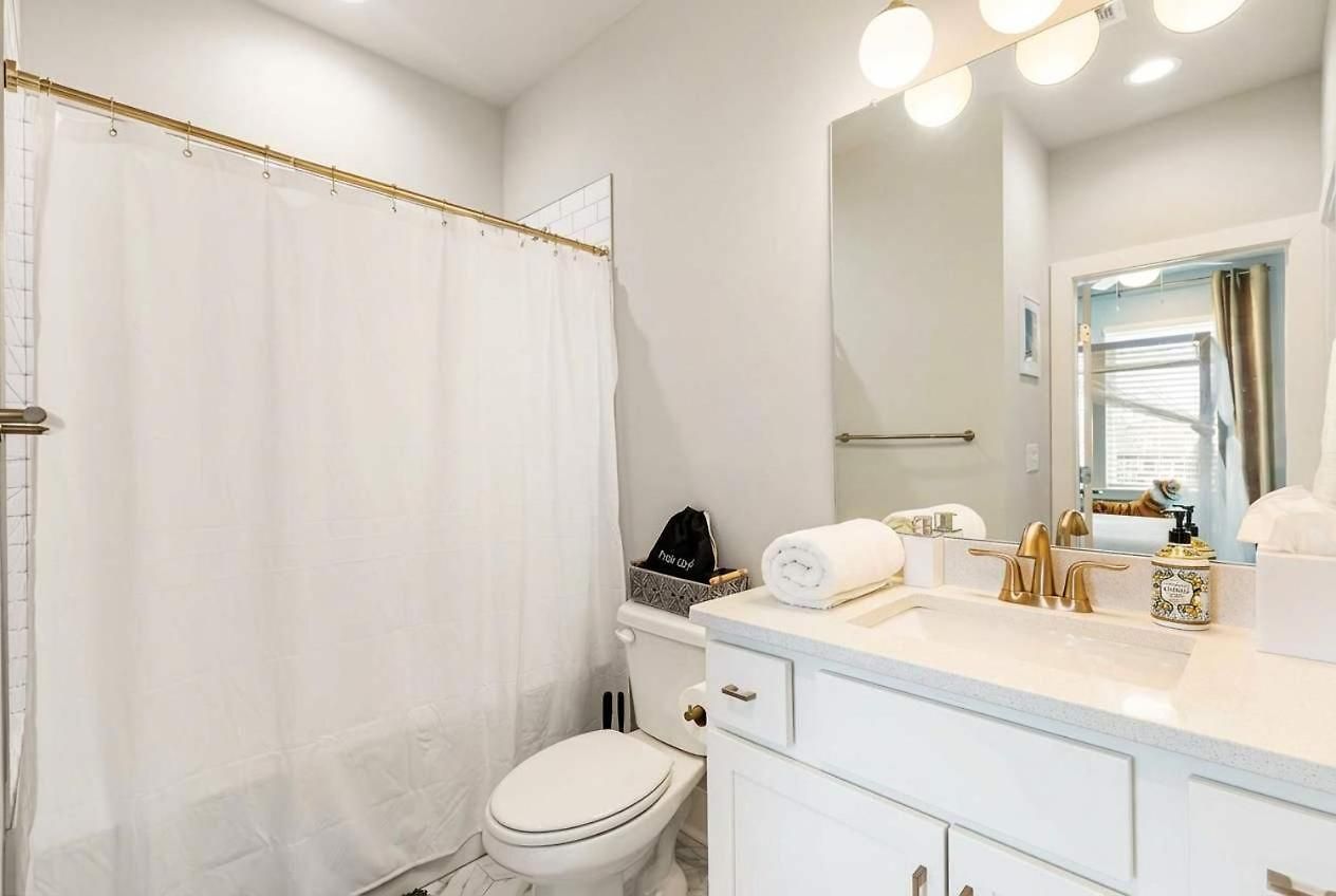 Holiday home Private With Rooftop Game Near Downtown *