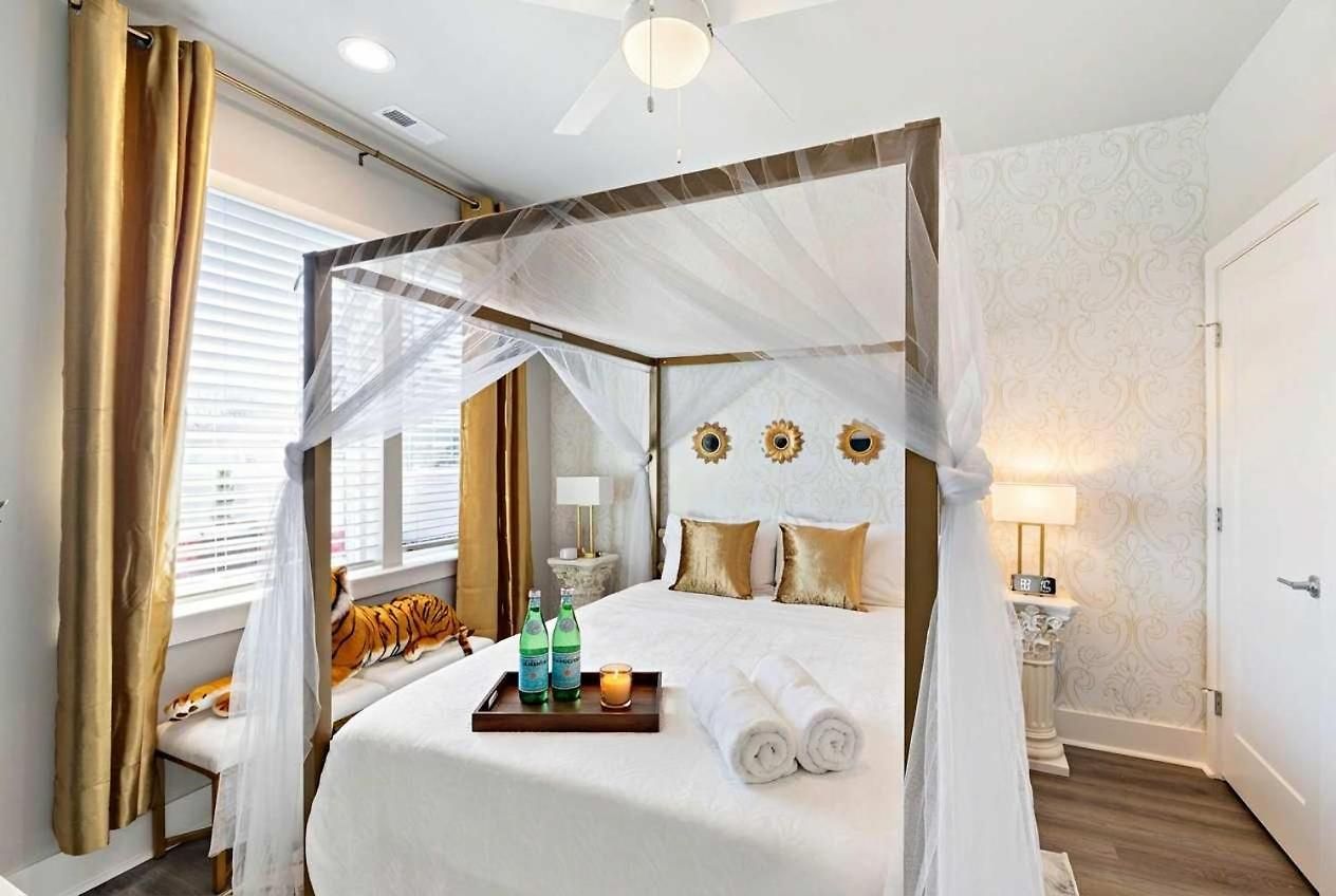 Private With Rooftop Game Near Downtown Holiday home Nashville