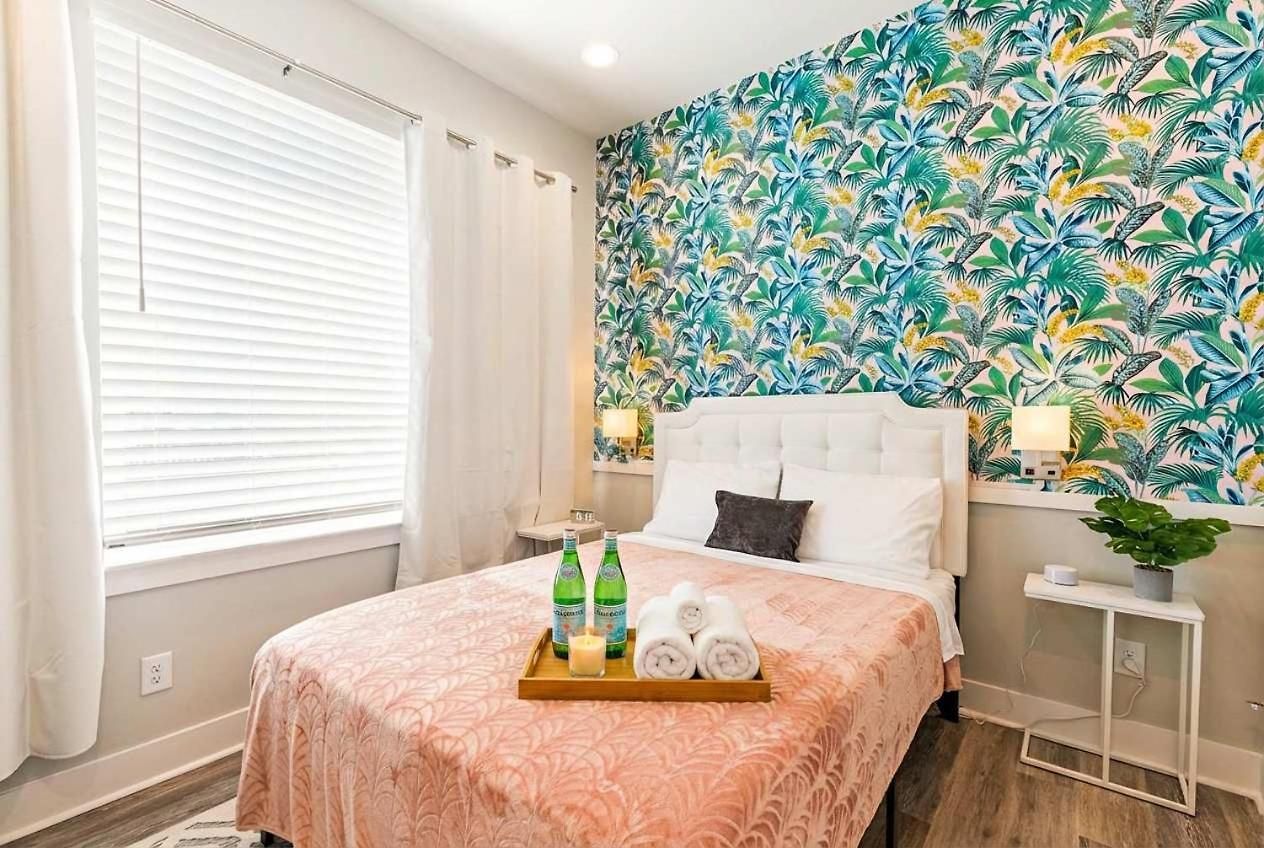 Private With Rooftop Game Near Downtown Holiday home Nashville