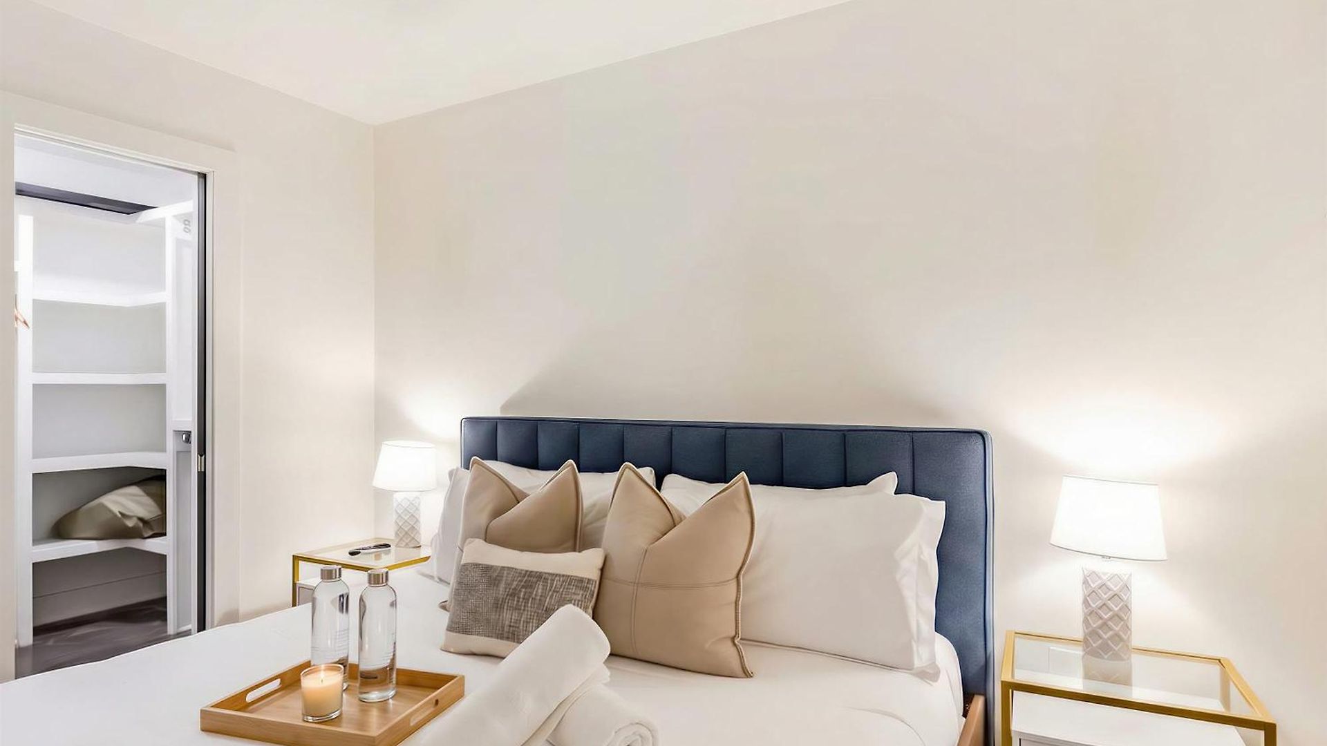 Holiday home Rooftop Views & Patio Lounge Near Downtown *