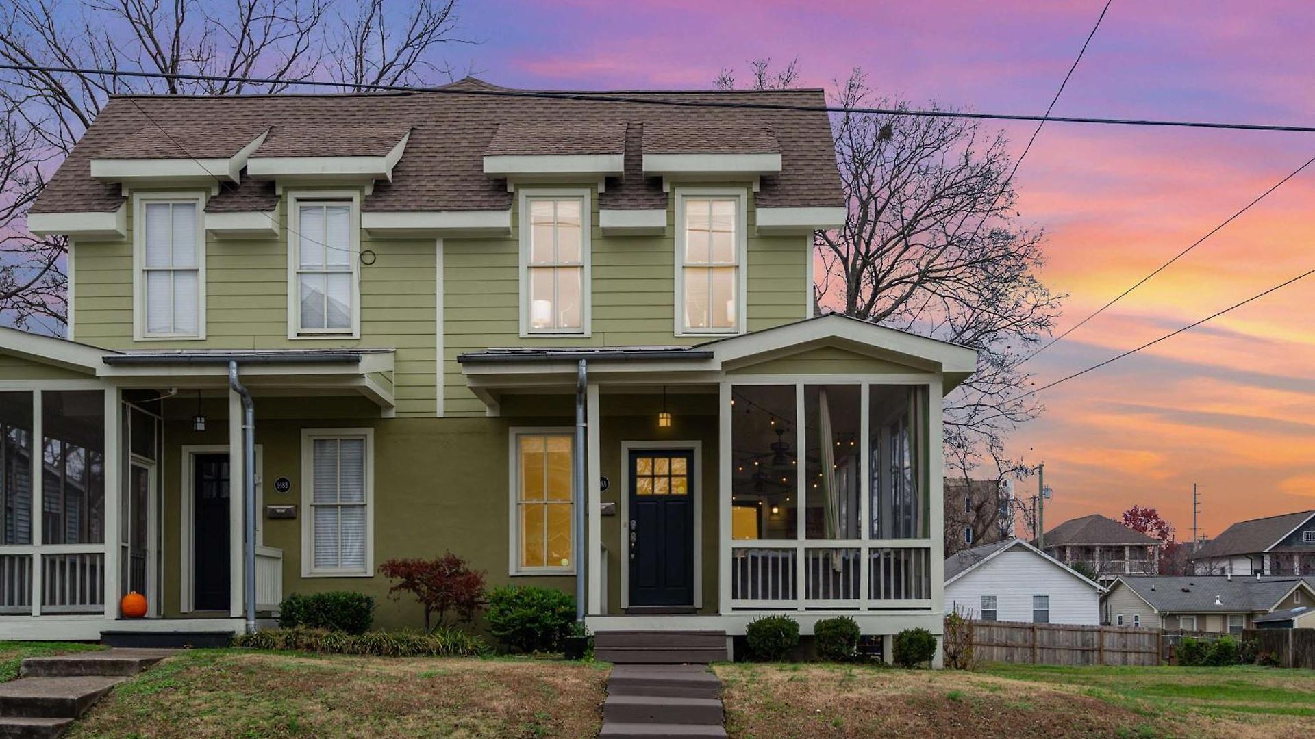 Rhythm & Rest Group With Grill & Cozy Fireplace Nashville
