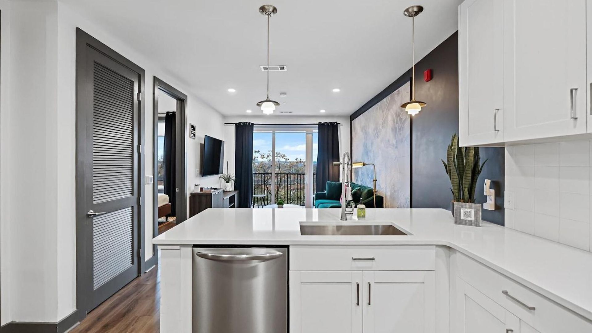 Modern For 6 With Rooftop & Gym Near Dt *