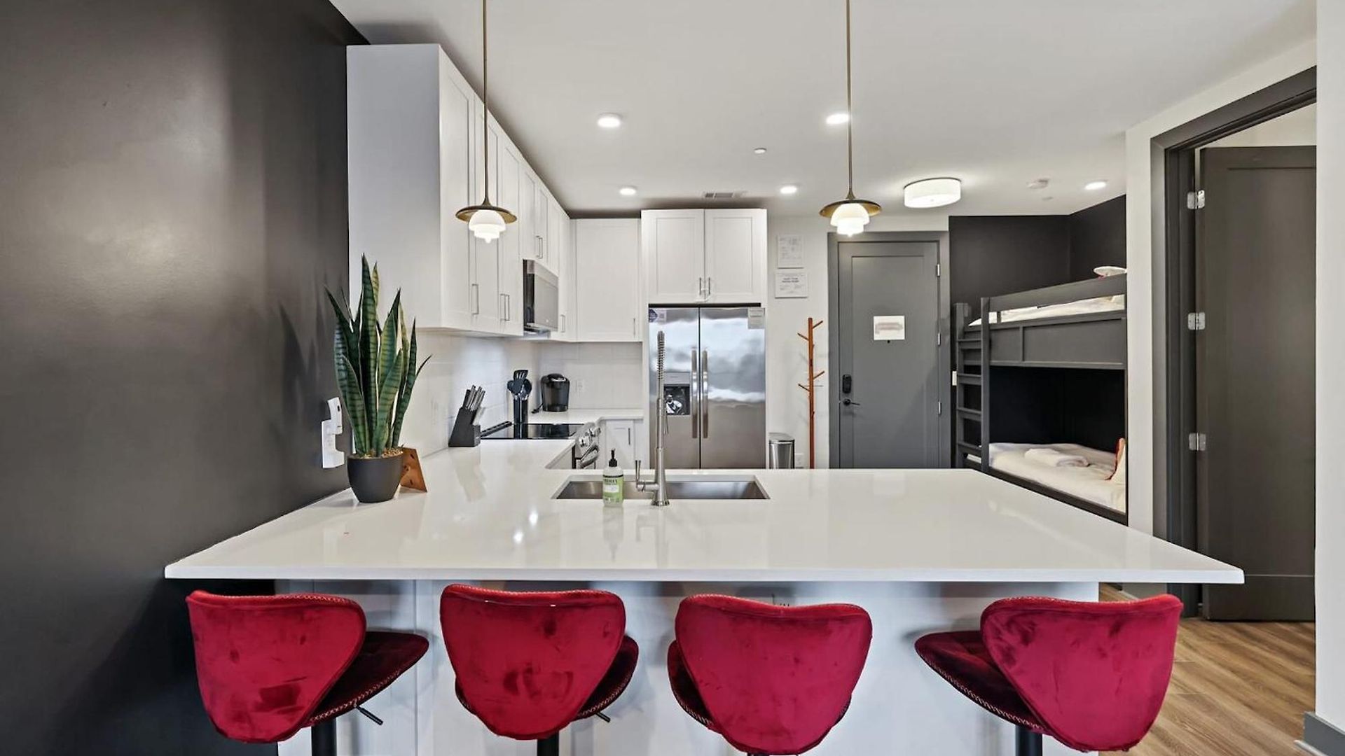 Modern For 6 With Rooftop & Gym Near Dt Nashville