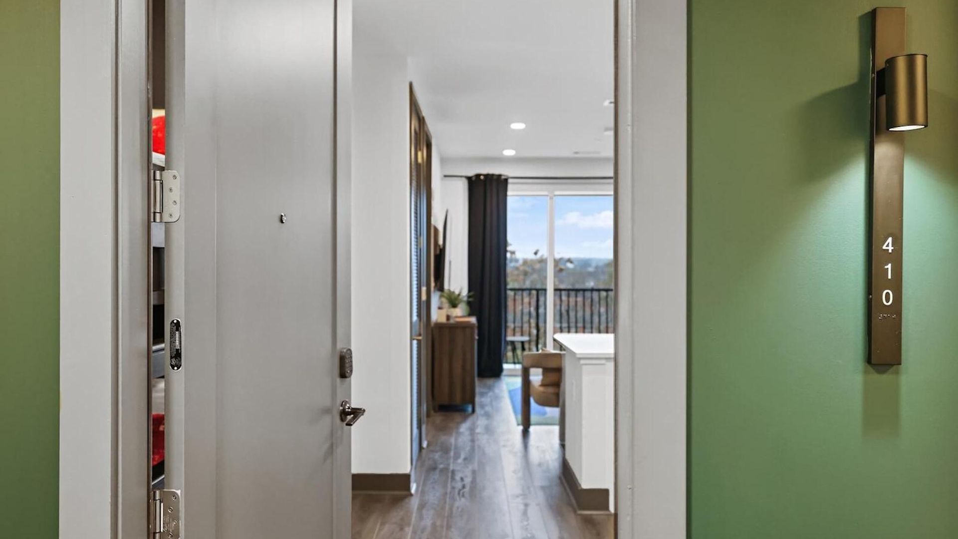 Modern For 6 With Rooftop & Gym Near Dt Nashville