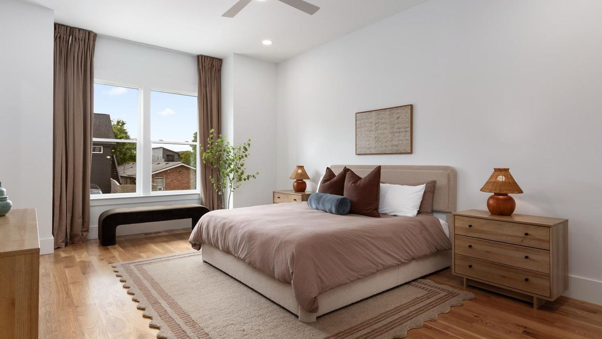 12 South With Rooftop Sauna And Wet Bar With 2 Car Garage Holiday home