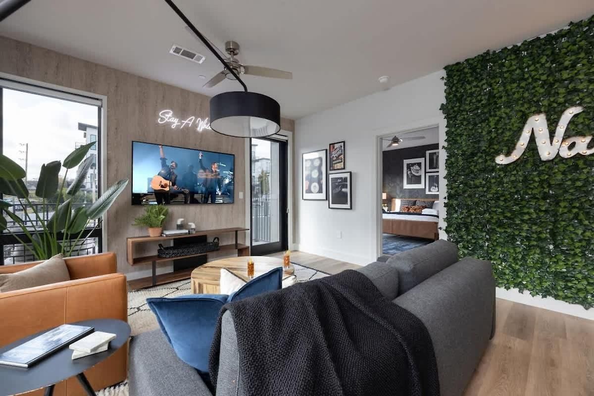 Holiday home Musica - 3 Units - Pool & Gym - Heart Of Midtown *