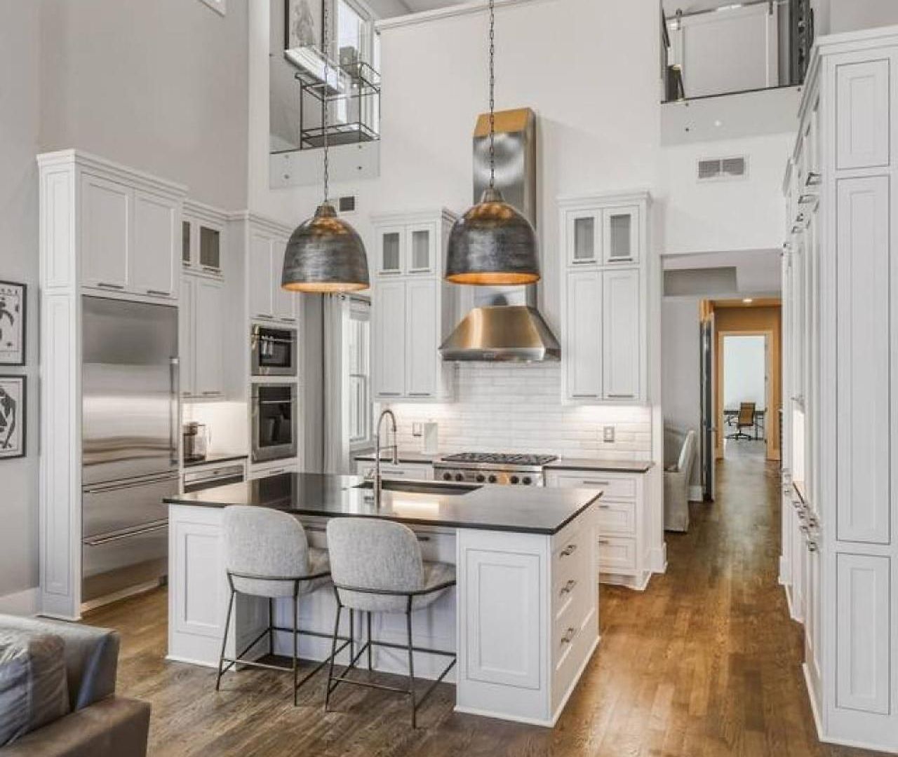 Germantown Stunner With A Skyline View Rooftop And Private Garage *
