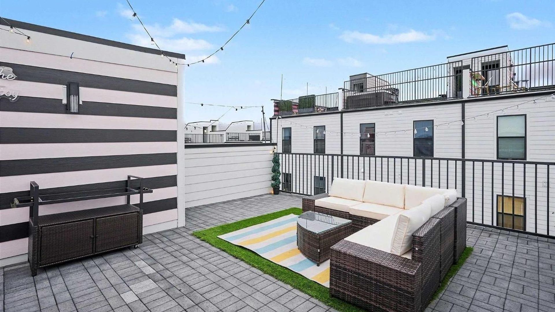 Rooftop Rendezvous - Sleeps 12 Rooftop Near Dt Holiday home
