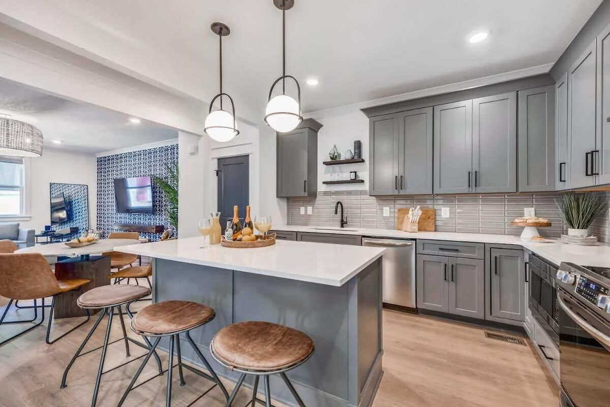 Holiday home Two Luxury Townhomes Near Five Points *