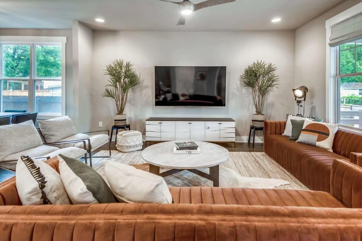 Private Single Family Luxury Hot Tub Holiday home *