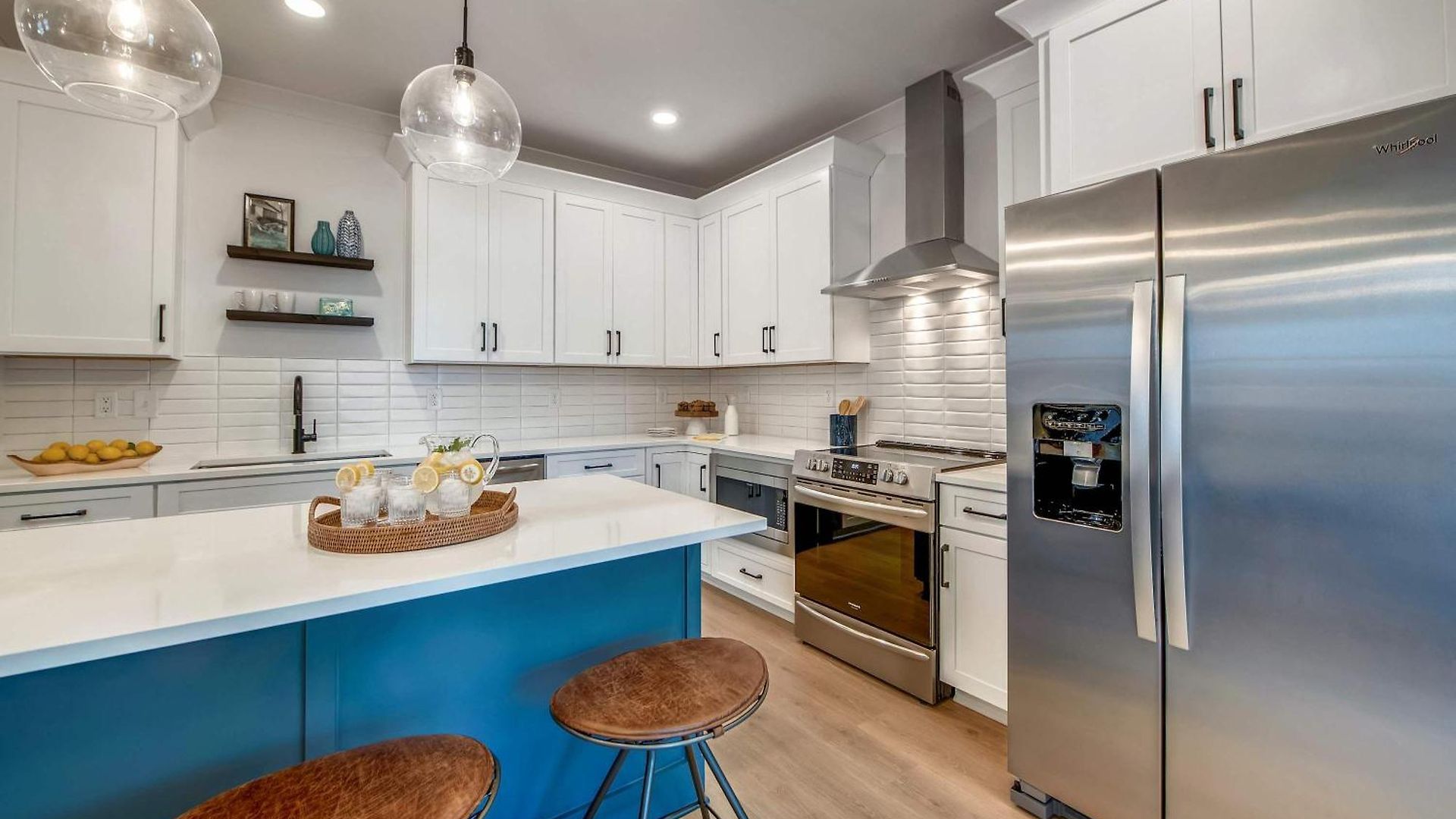 Holiday home Two Beautiful Luxury Renovations Near Downtown *