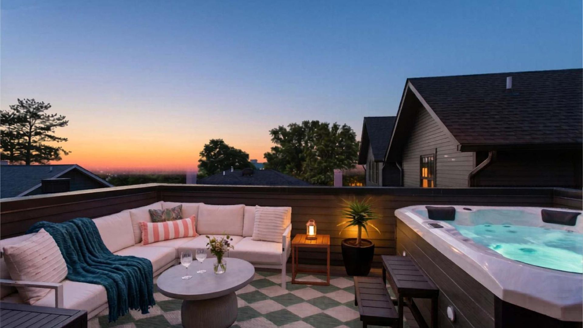 Bohemian Chic Hot Tub Sleeps 12 Holiday home *