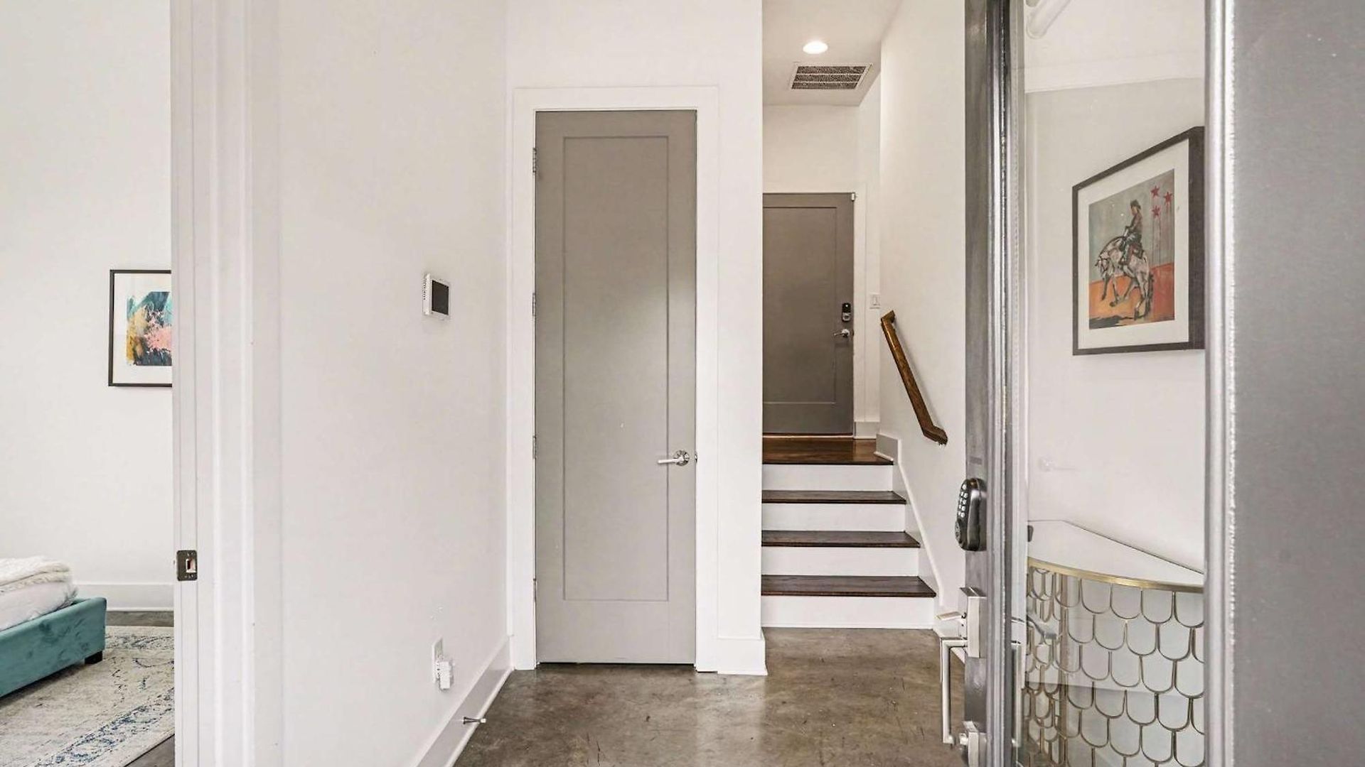 Holiday home 2 Stylish Townhomes W Rooftop Views Near Broadway Nashville