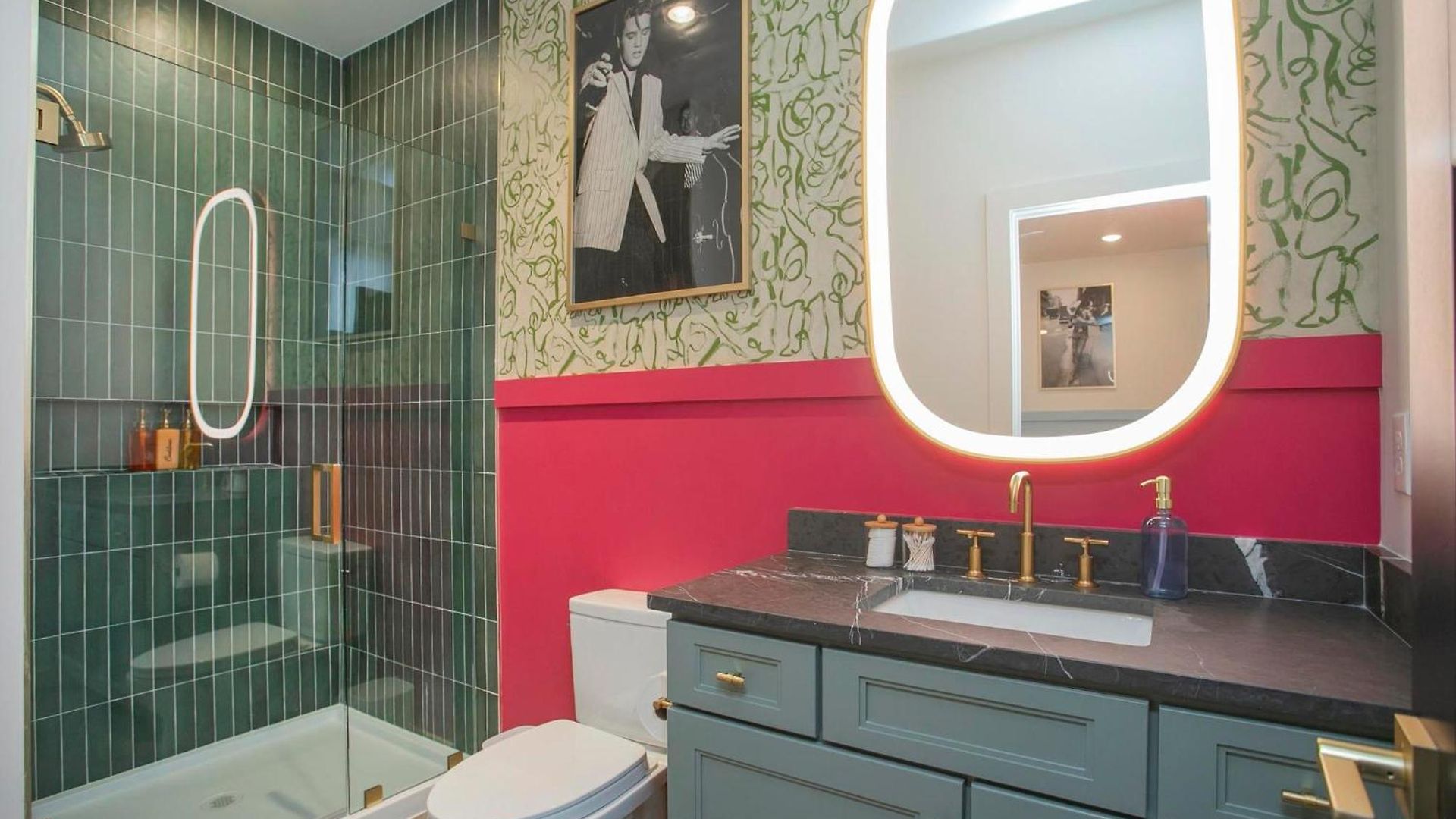 Bohemian Chic Hot Tub Sleeps 12 Holiday home Nashville