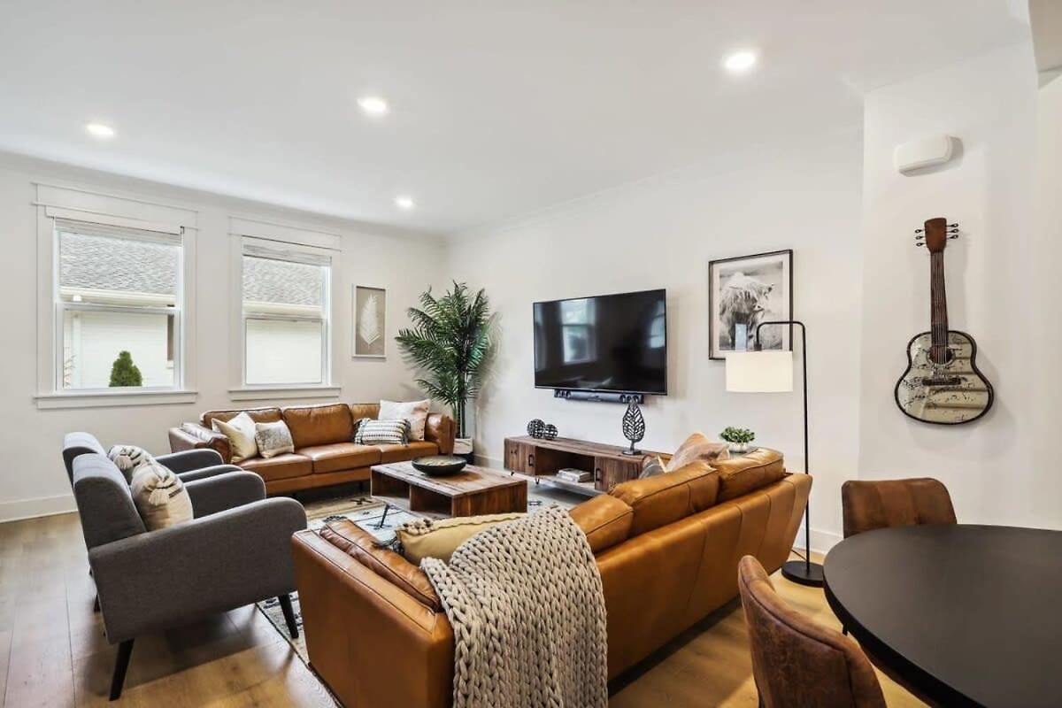 Holiday home Beautiful Luxury Renovation Near Downtown