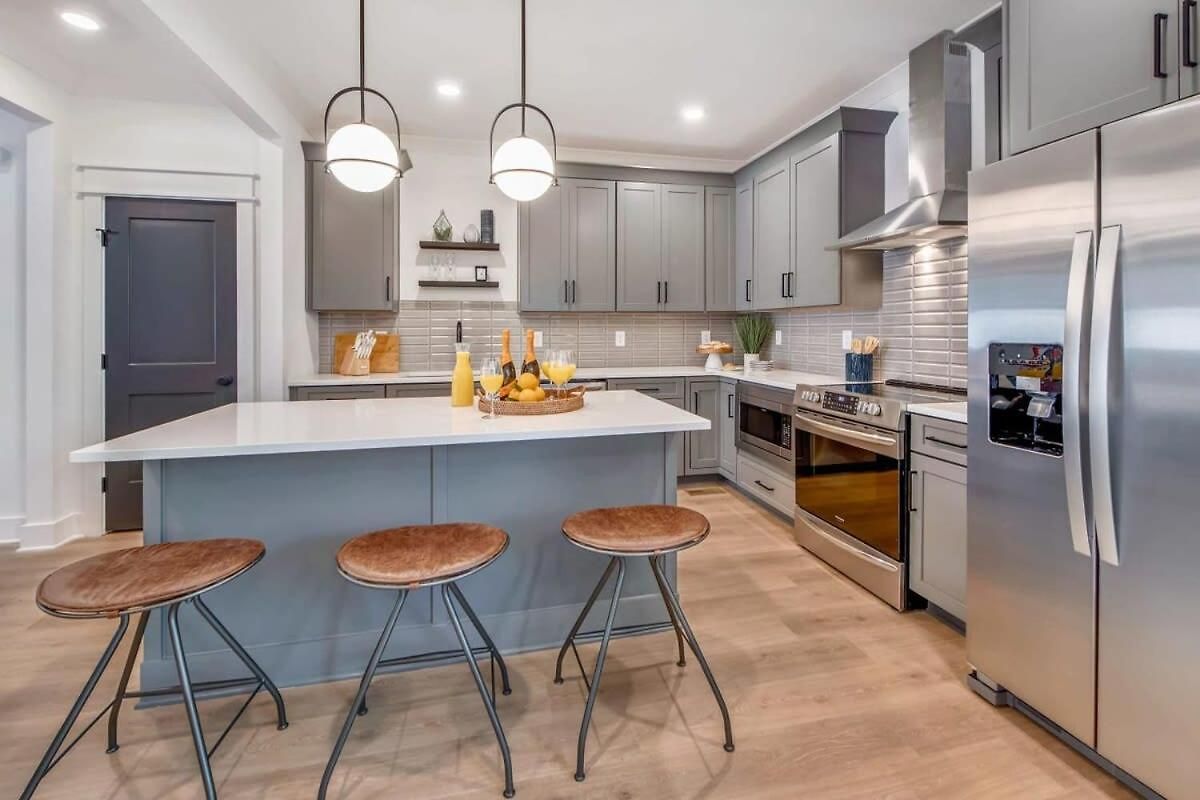 Holiday home Two Luxury Townhomes Near Five Points