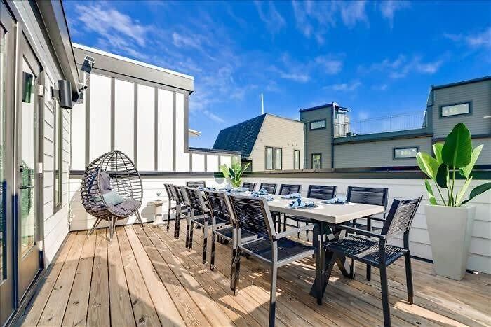 New Luxury Private Roof Deck Holiday home Nashville