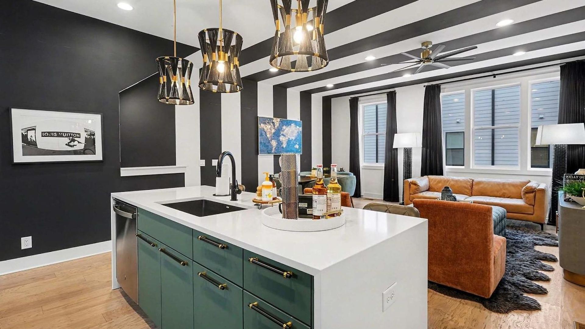 Holiday home Rooftop Rendezvous - Sleeps 12 Rooftop Near Dt