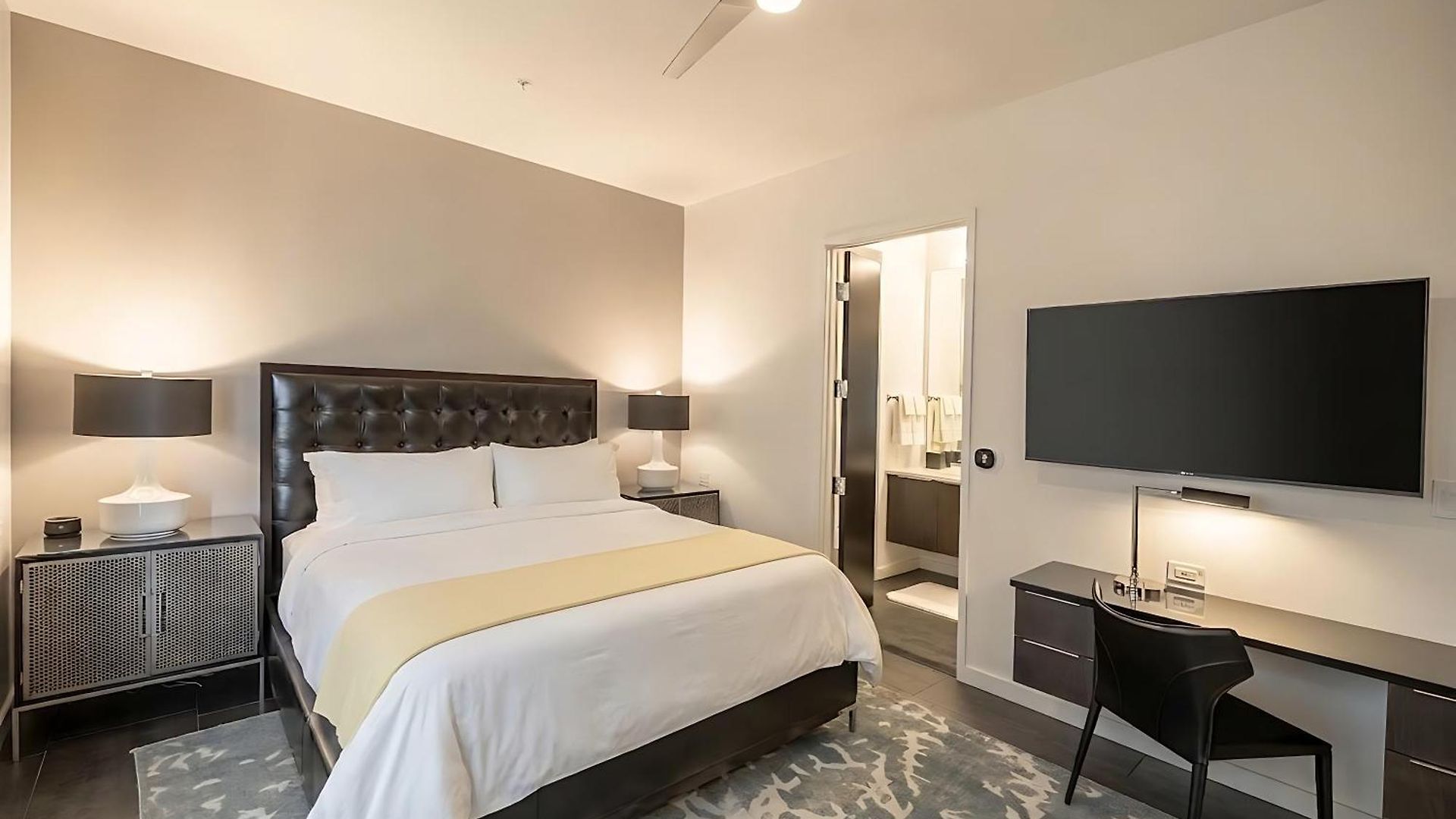 The 121 Nashville
