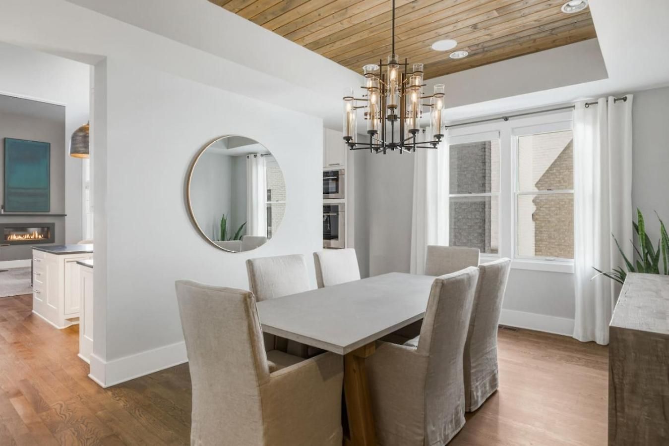 Germantown Stunner With A Skyline View Rooftop And Private Garage *